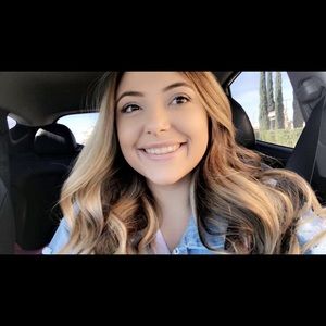 Meet your Posher, Tabitha